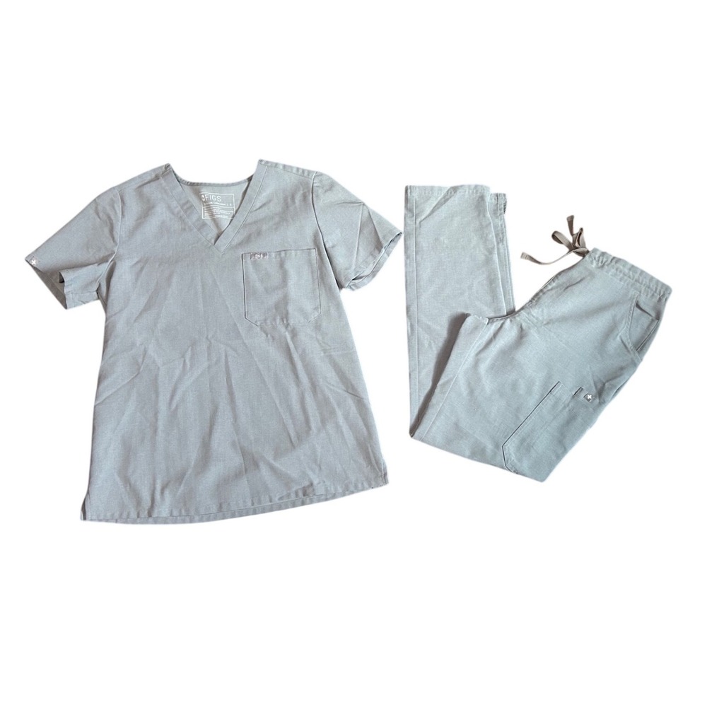 FIGS Technical Collection Scrub Set V-Neck Top and Cargo Pants Grey Womens S